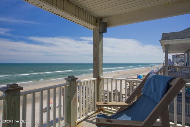 33 Porpoise Place, N Topsail Beach, NC 28460