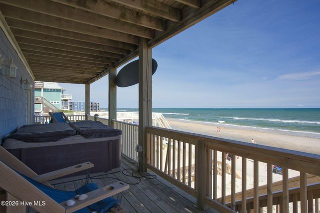 33 Porpoise Place, N Topsail Beach, NC 28460