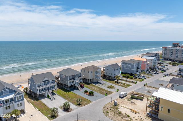 33 Porpoise Place, N Topsail Beach, NC 28460