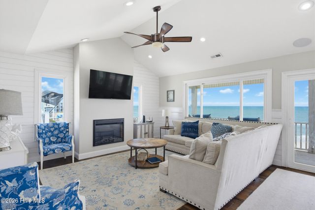33 Porpoise Place, N Topsail Beach, NC 28460