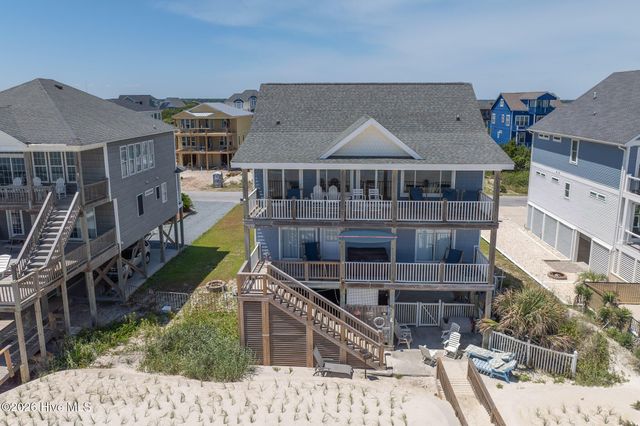 33 Porpoise Place, N Topsail Beach, NC 28460