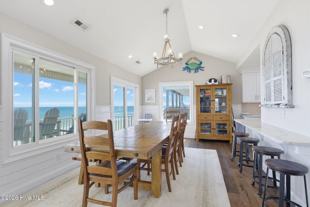 33 Porpoise Place, N Topsail Beach, NC 28460
