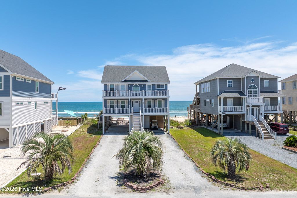 33 Porpoise Place, N Topsail Beach, NC 28460