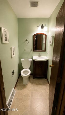 6011 Willowvale Drive, Toledo, OH 43615