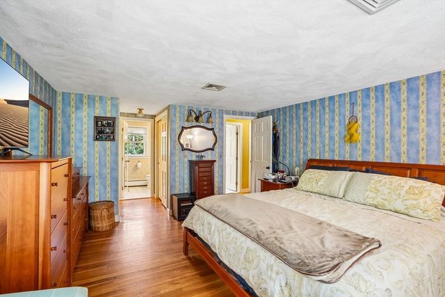 33 Carter Drive, Framingham, MA 01701