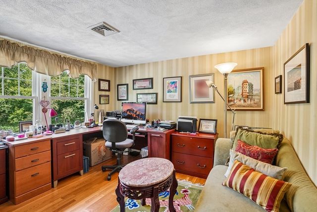33 Carter Drive, Framingham, MA 01701