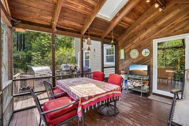 33 Carter Drive, Framingham, MA 01701