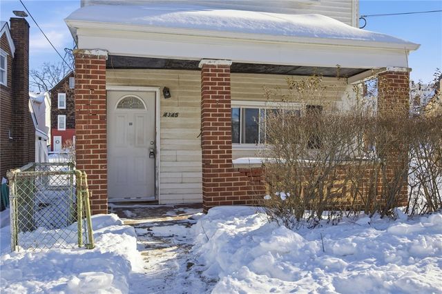 4345 Bristol St, Greenfield, PA 15207