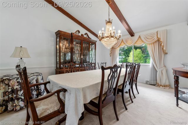 1342 Lake Crescent Drive, Bloomfield Hills, MI 48302