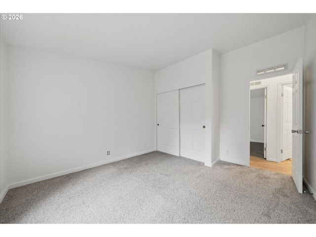 30482 S MARIAN St, Molalla, OR 97038