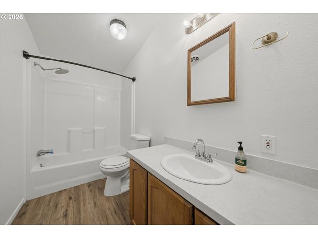 30482 S MARIAN St, Molalla, OR 97038
