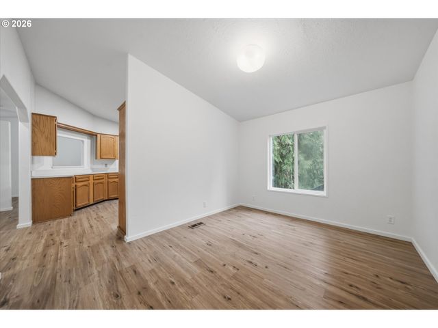 30482 S MARIAN St, Molalla, OR 97038