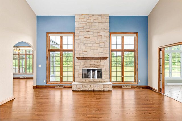 3976 Woodridge COURT, Richfield, WI 53017