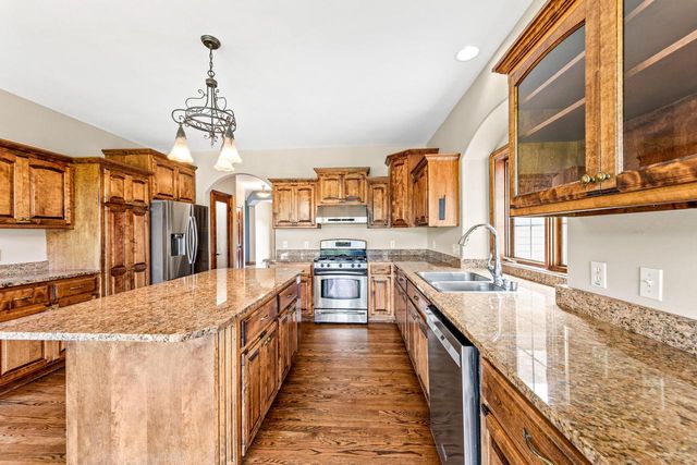 3976 Woodridge COURT, Richfield, WI 53017