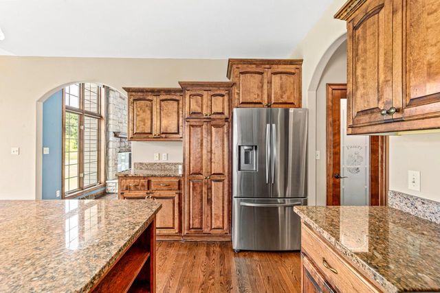 3976 Woodridge COURT, Richfield, WI 53017