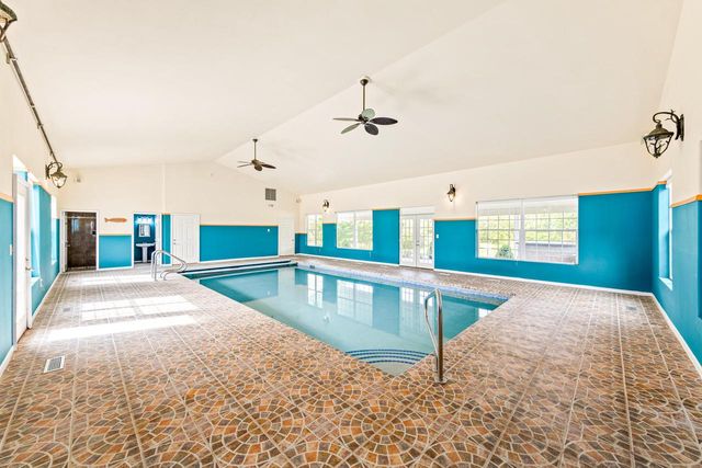 3976 Woodridge COURT, Richfield, WI 53017