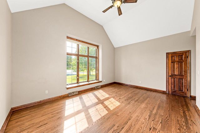 3976 Woodridge COURT, Richfield, WI 53017