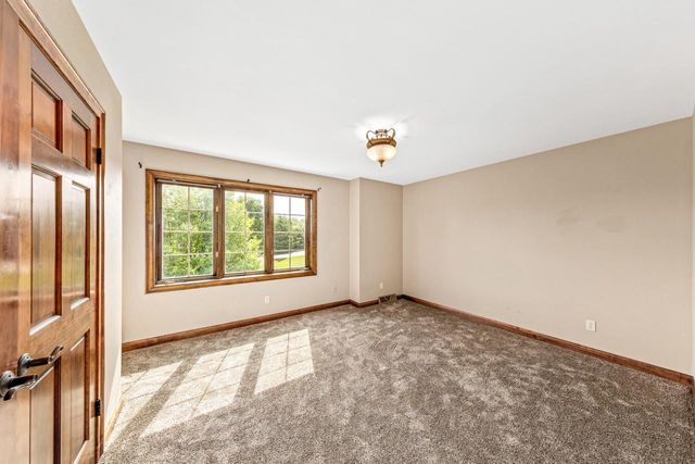 3976 Woodridge COURT, Richfield, WI 53017