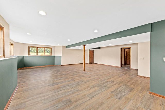3976 Woodridge COURT, Richfield, WI 53017
