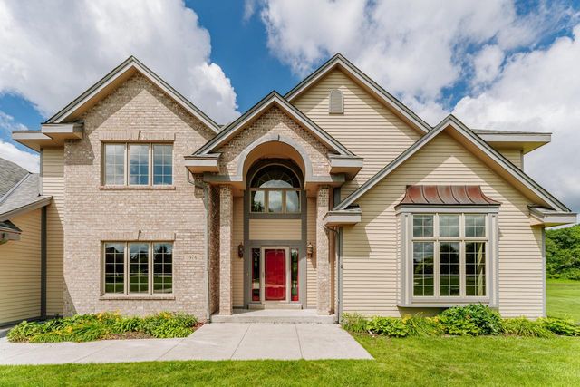3976 Woodridge COURT, Richfield, WI 53017