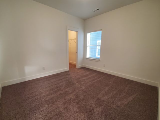 220 Hermitage Point Dr, Hermitage, TN 37076