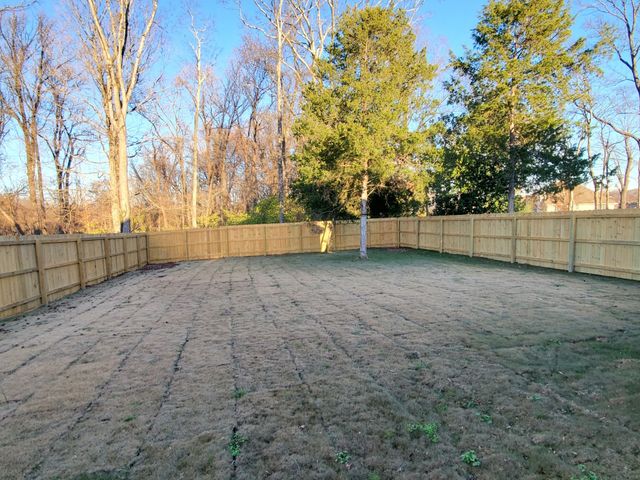 220 Hermitage Point Dr, Hermitage, TN 37076