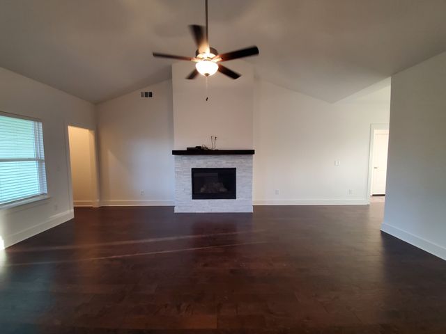 220 Hermitage Point Dr, Hermitage, TN 37076