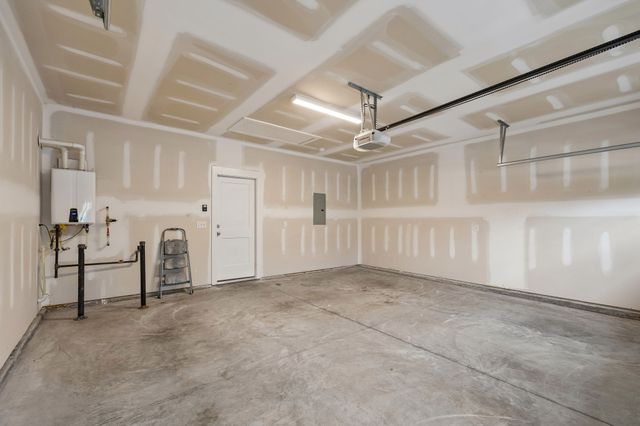 220 Hermitage Point Dr, Hermitage, TN 37076