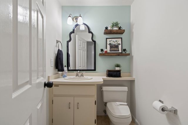 632 Washington St G6, Braintree, MA 02184