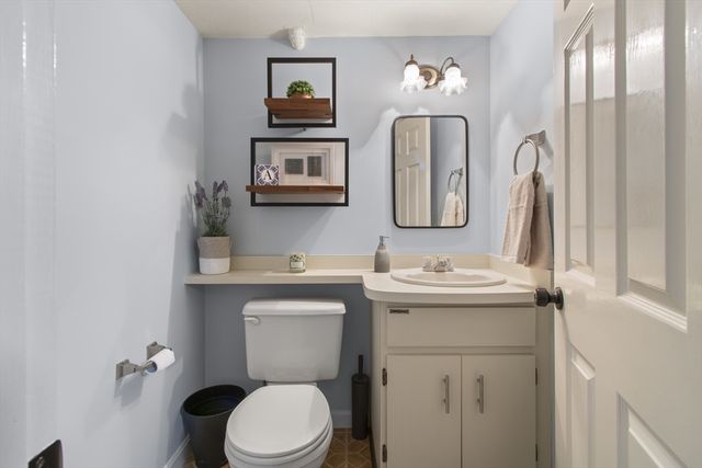 632 Washington St G6, Braintree, MA 02184