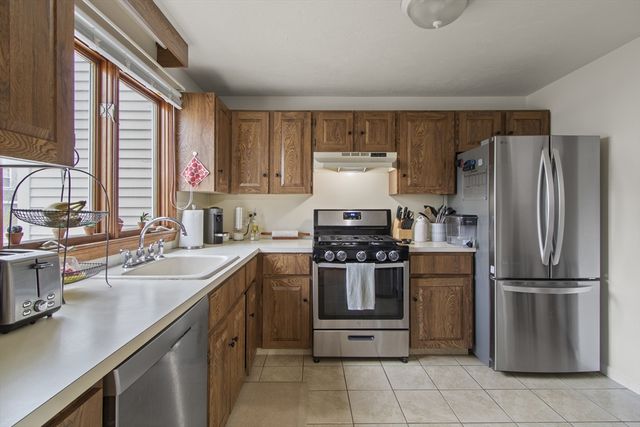 632 Washington St G6, Braintree, MA 02184