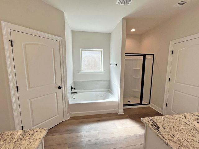 242 Kings Wood Avenue, Thibodaux, LA 70301