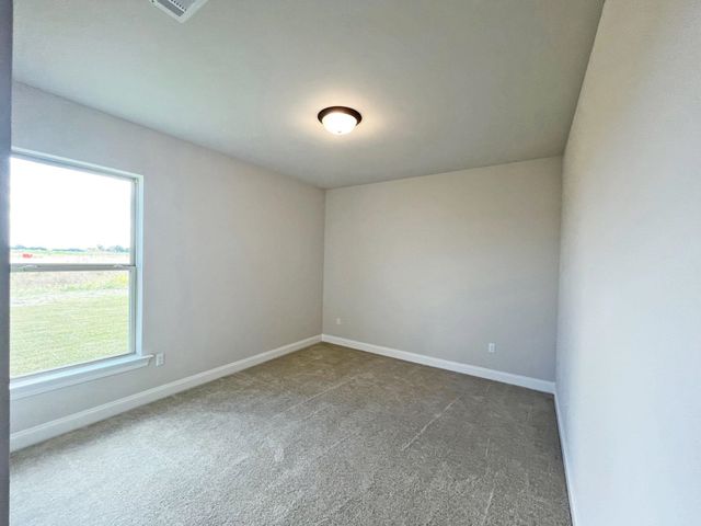 242 Kings Wood Avenue, Thibodaux, LA 70301