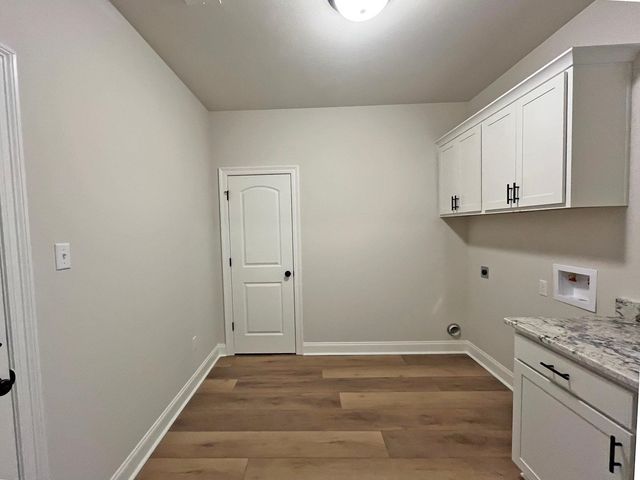 242 Kings Wood Avenue, Thibodaux, LA 70301