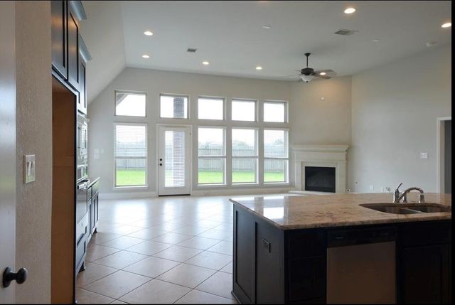 3323 Chandler Hollow Lane, Missouri City, TX 77459