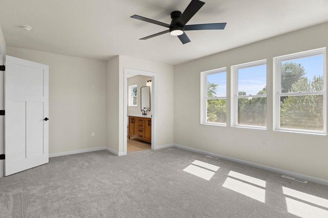2810 Big Bluestem Parkway, Fitchburg, WI 53711