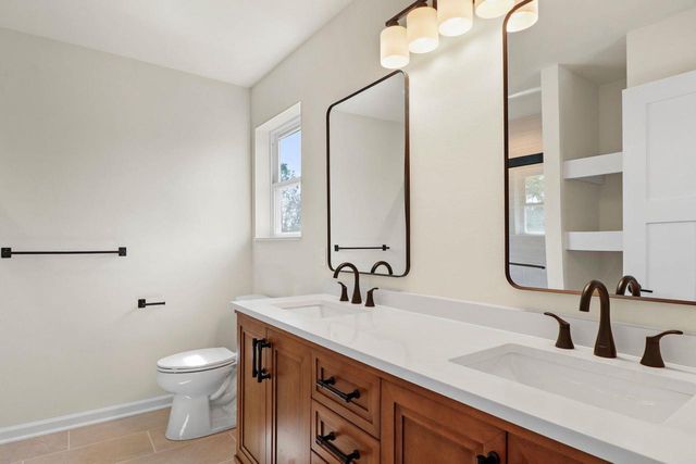 2810 Big Bluestem Parkway, Fitchburg, WI 53711