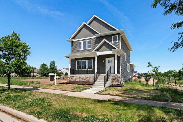 2810 Big Bluestem Parkway, Fitchburg, WI 53711