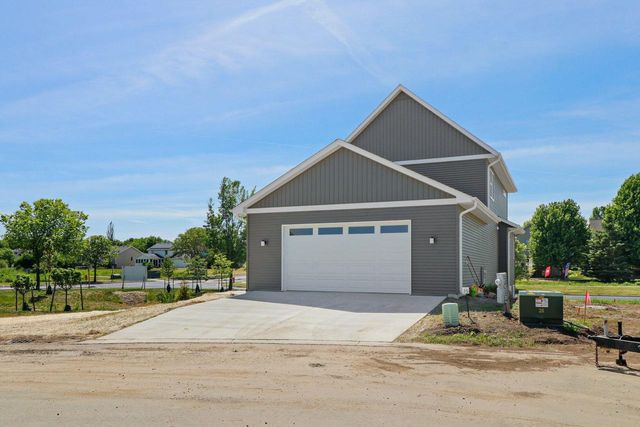 2810 Big Bluestem Parkway, Fitchburg, WI 53711