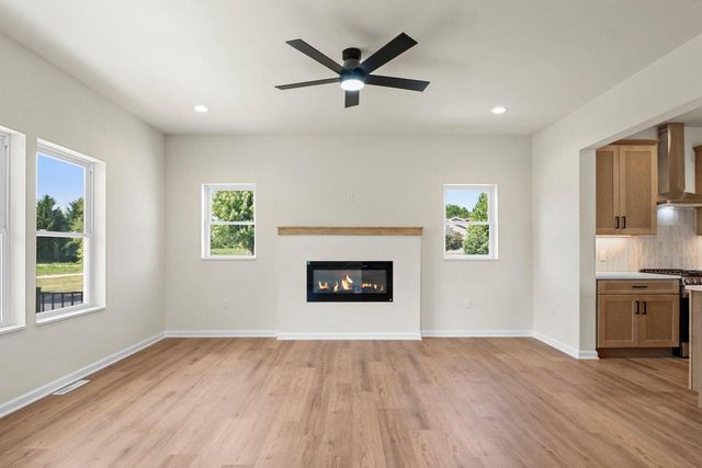 2810 Big Bluestem Parkway, Fitchburg, WI 53711