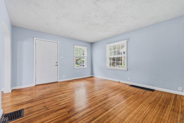4919 Indianola Avenue, Indianapolis, IN 46205