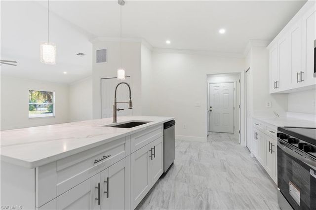 2141 Davis ST, Fort Myers, FL 33916