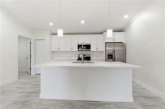 2141 Davis ST, Fort Myers, FL 33916