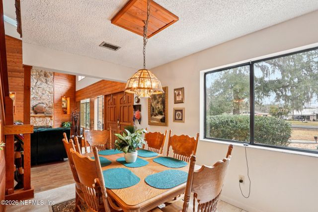 98 SWIMMING PEN Drive, Middleburg, FL 32068