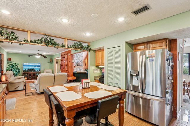 98 SWIMMING PEN Drive, Middleburg, FL 32068