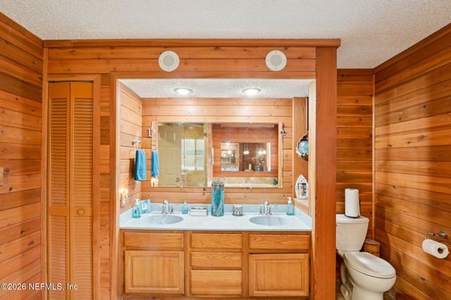 98 SWIMMING PEN Drive, Middleburg, FL 32068