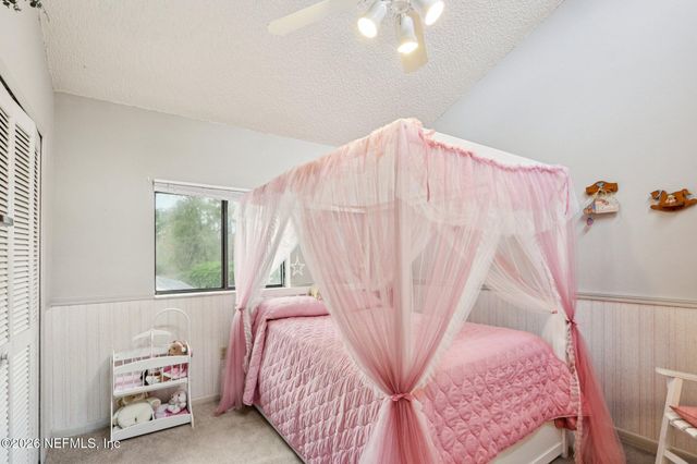 98 SWIMMING PEN Drive, Middleburg, FL 32068