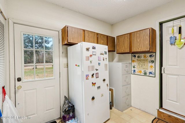 98 SWIMMING PEN Drive, Middleburg, FL 32068