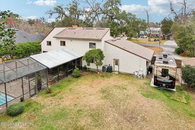 98 SWIMMING PEN Drive, Middleburg, FL 32068