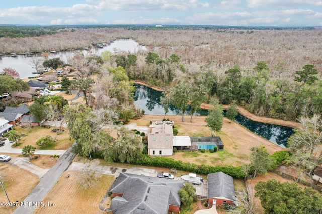 98 SWIMMING PEN Drive, Middleburg, FL 32068
